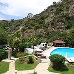 Ata Lagoon Hotel