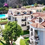 Ata Lagoon Hotel 3*