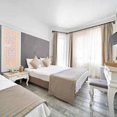 아타 라군 비치 3*