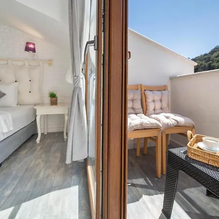 아타 라군 비치