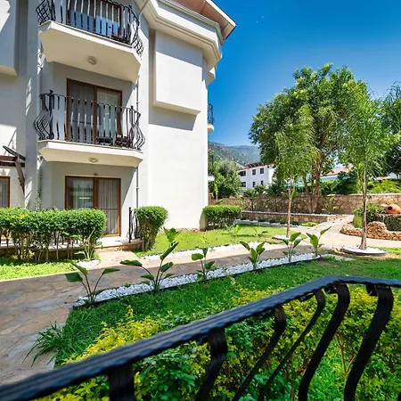 아타 라군 비치