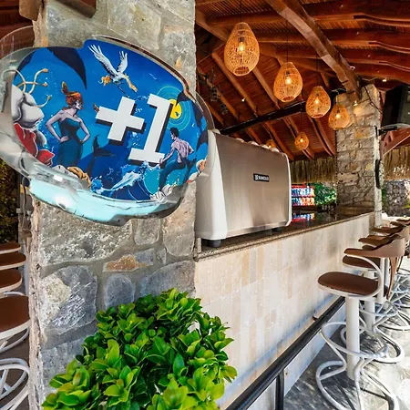 آتا لاغون بيتش 3*