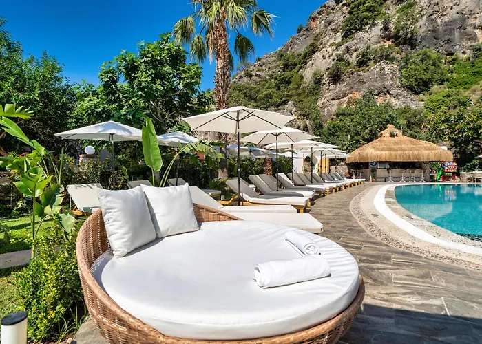 Ata Lagoon Hotel