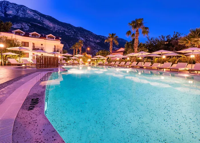 Ata Lagoon Hotel 3*