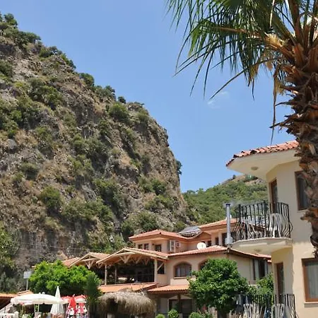 Ata Lagoon Otel 3*